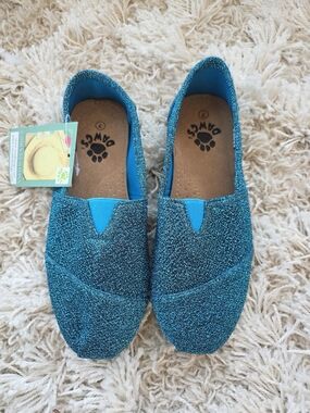 Dawgs Women's Teal Frost Shimmer Slip-ons